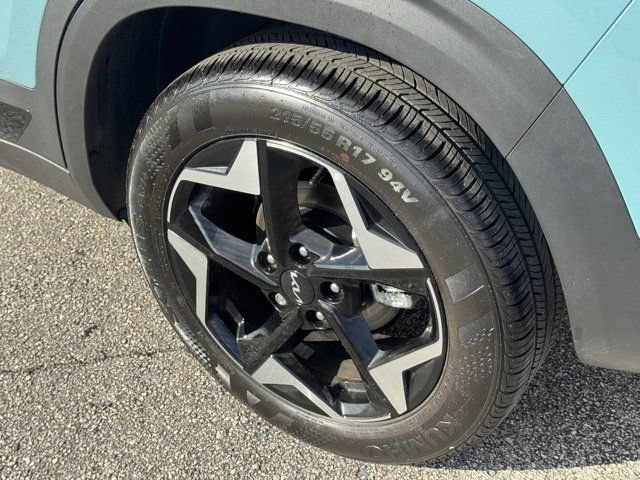 Certified 2025 Kia Seltos S FWD image 8