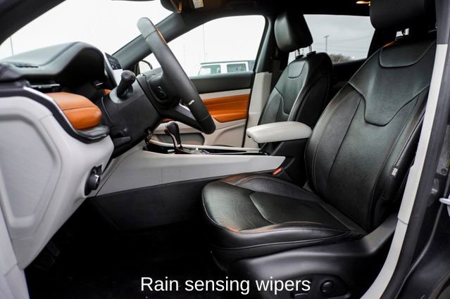 Used 2023 Jeep Compass Limited image 12