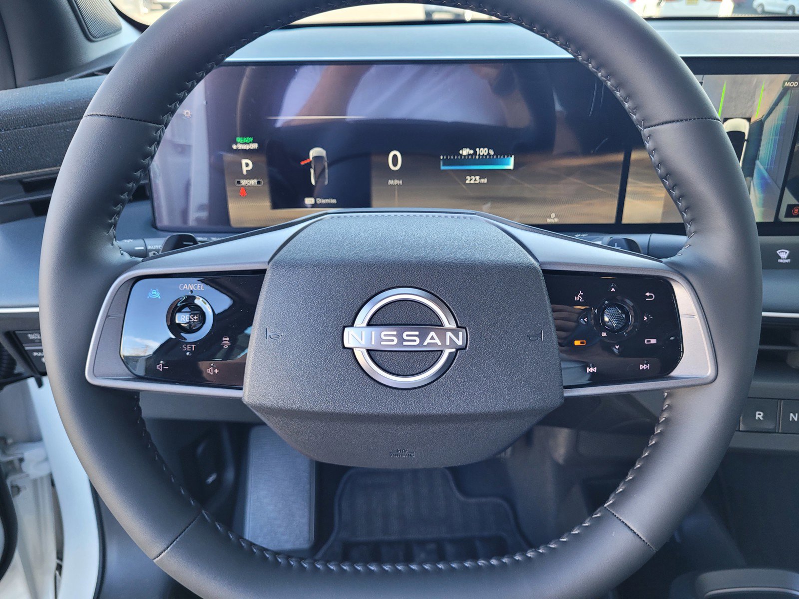 New 2026 Nissan Leaf SV+ w/ Floor Mat Package (SV+) FWD image 12