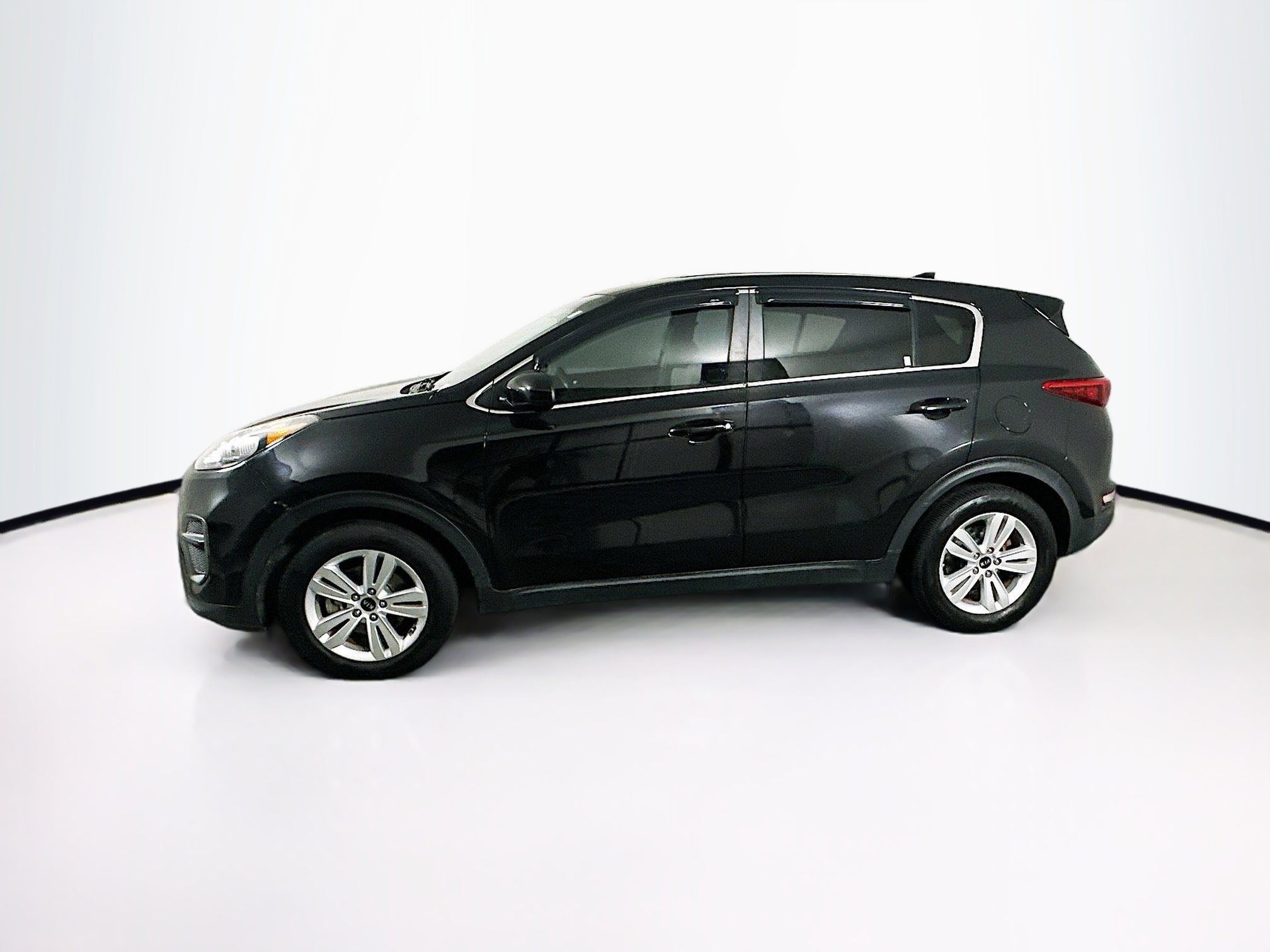 Used 2017 Kia Sportage LX FWD image 4