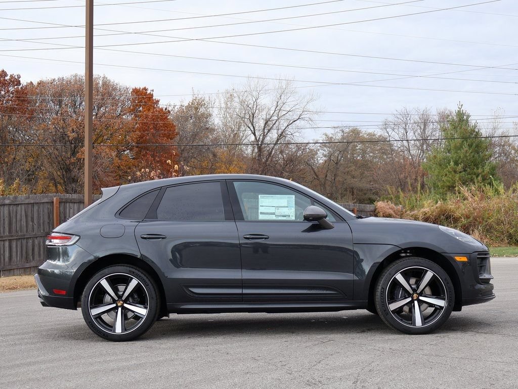 Certified 2026 Porsche Macan Turbo AWD/4WD image 9