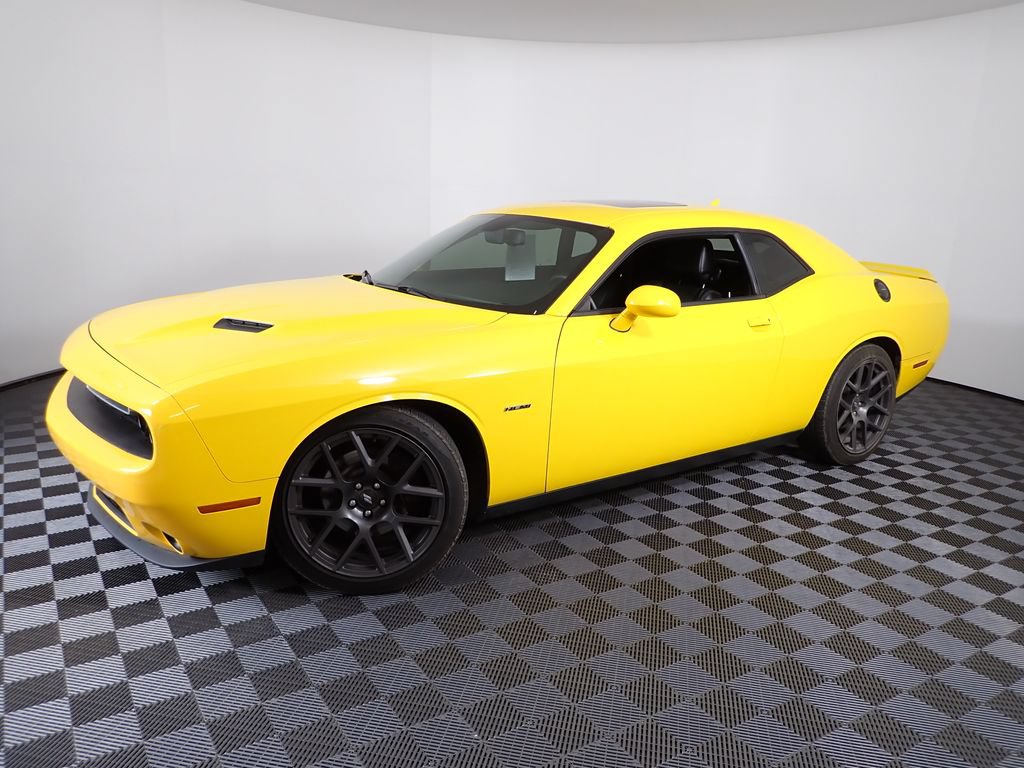 Used 2017 Dodge Challenger R/T Plus RWD image 11