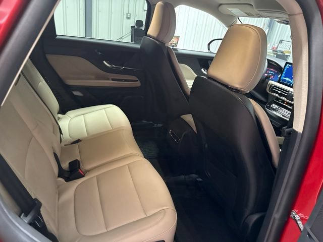 Used 2025 Lincoln Corsair AWD image 21