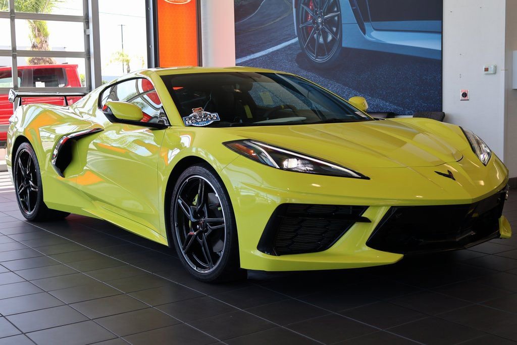 Used 2021 Chevrolet Corvette Stingray Premium Cpe w/ Engine Appearance Package image 3