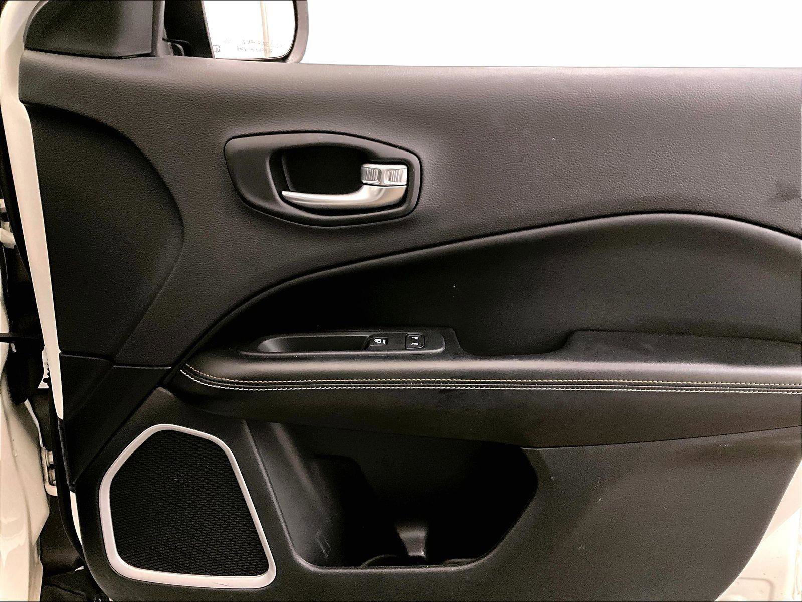 Used 2019 Jeep Compass Latitude w/ Popular Equipment Group image 23