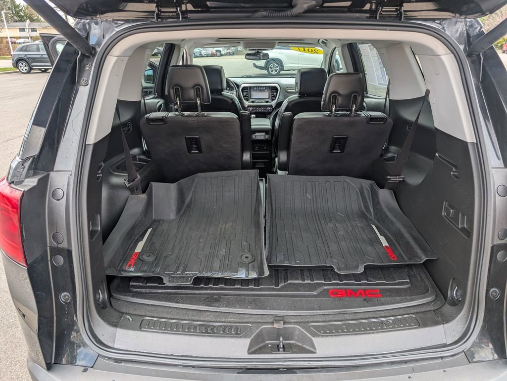 Used 2017 GMC Acadia SLT AWD/4WD image 18