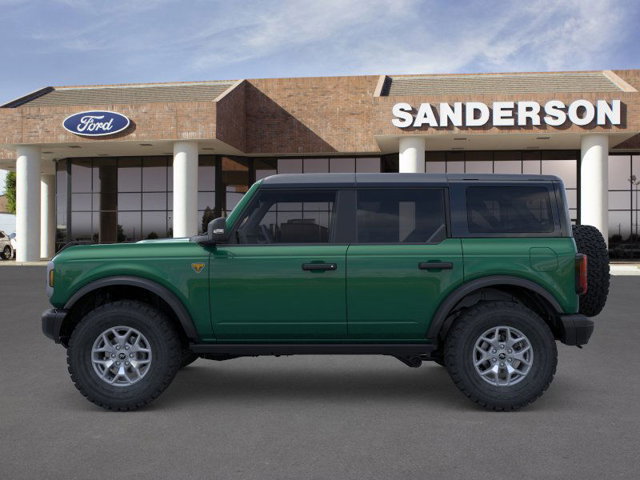 New 2025 Ford Bronco Badlands image 3