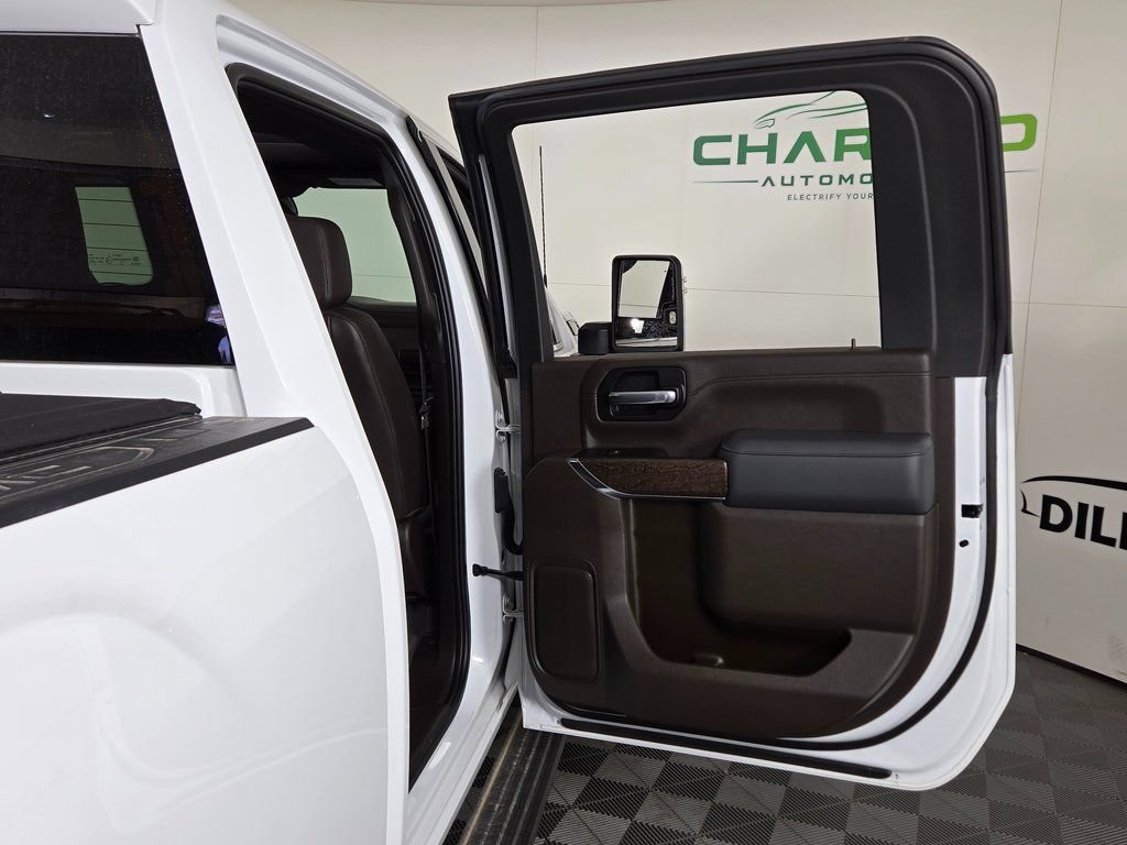 Used 2022 GMC Sierra 2500 Denali AWD/4WD image 25
