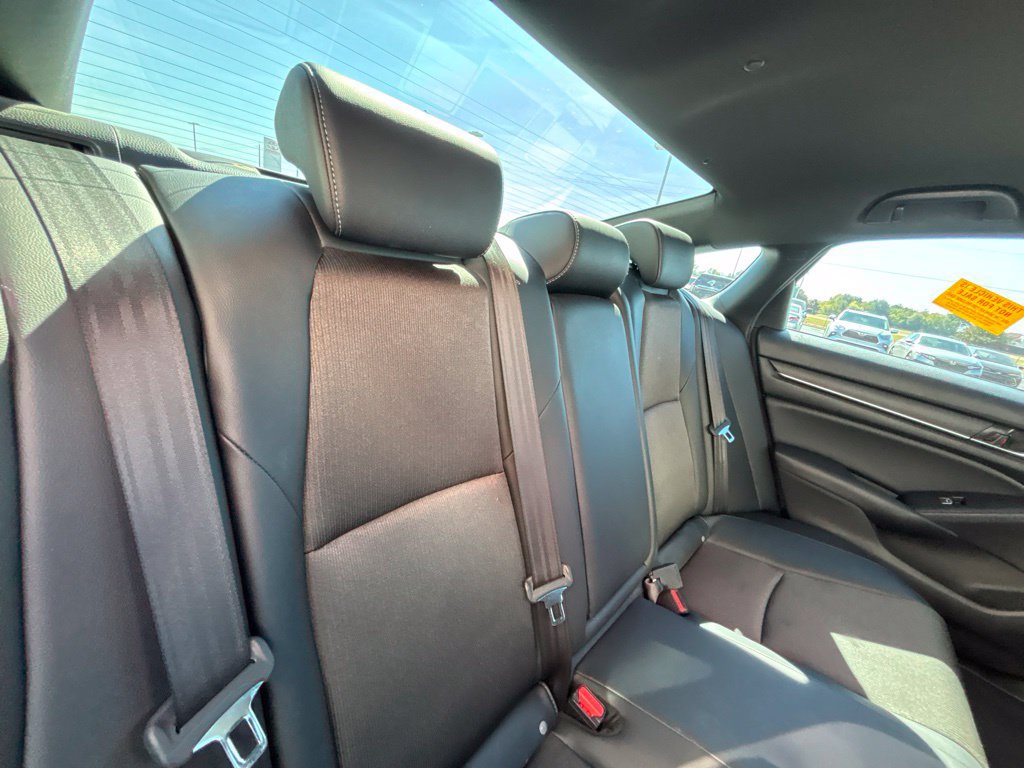 Used 2021 Honda Accord Sport image 28