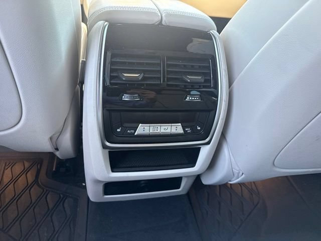 Used 2021 BMW X5 xDrive40i w/ Executive Package AWD/4WD image 13