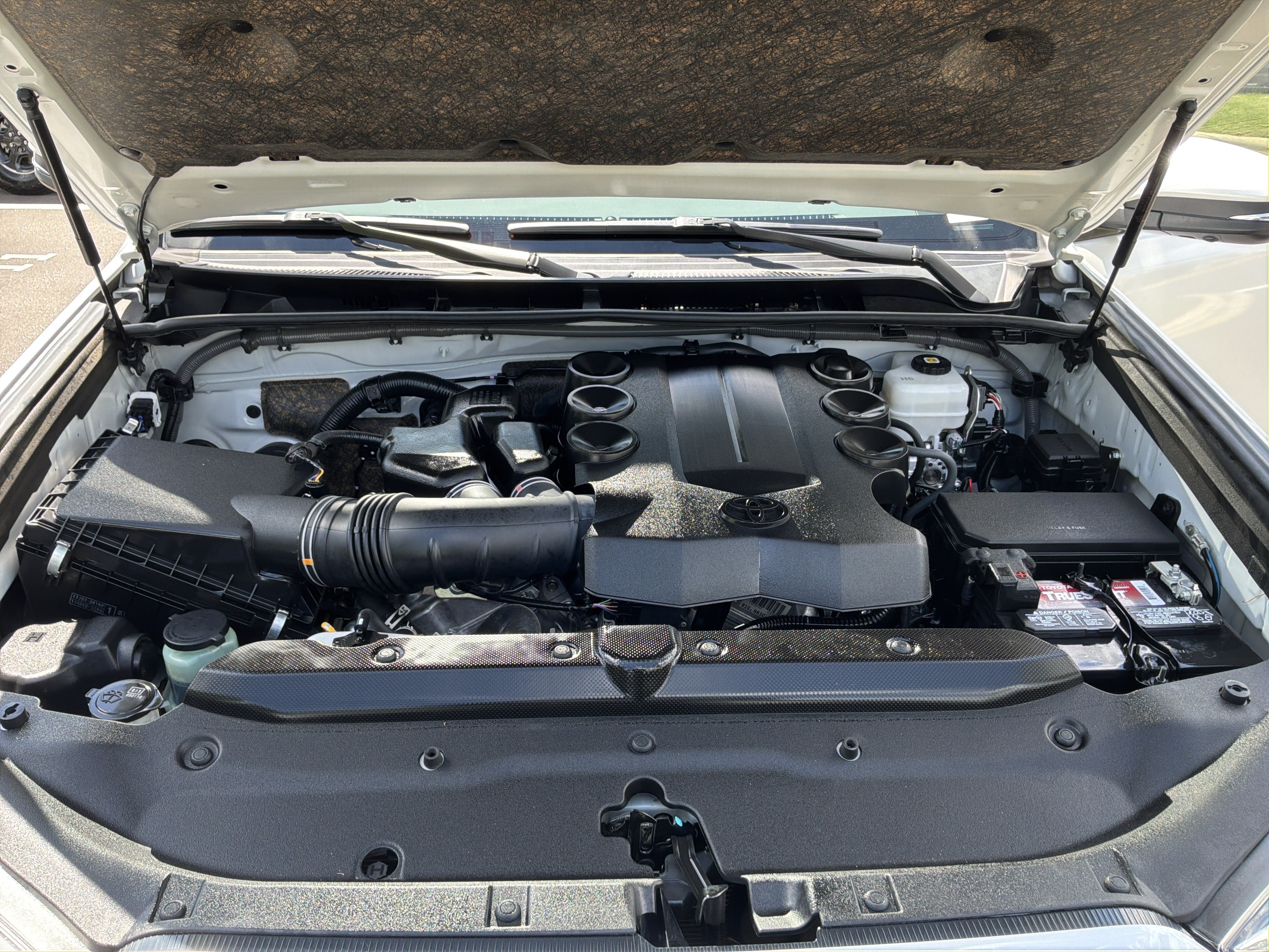 Used 2024 Toyota 4Runner Limited AWD/4WD image 34