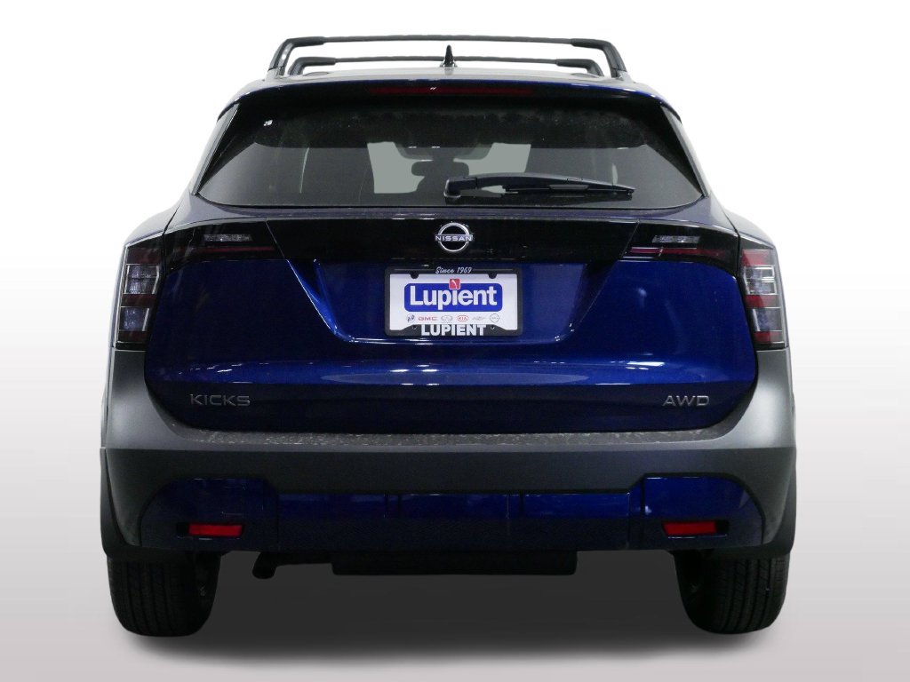 New 2027 Nissan Kicks SV AWD/4WD image 7
