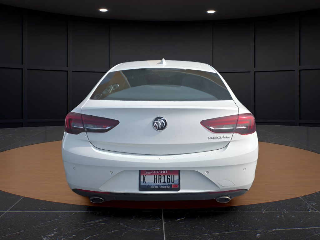 Used 2019 Buick Regal Preferred w/ Driver Confidence Package I FWD image 5
