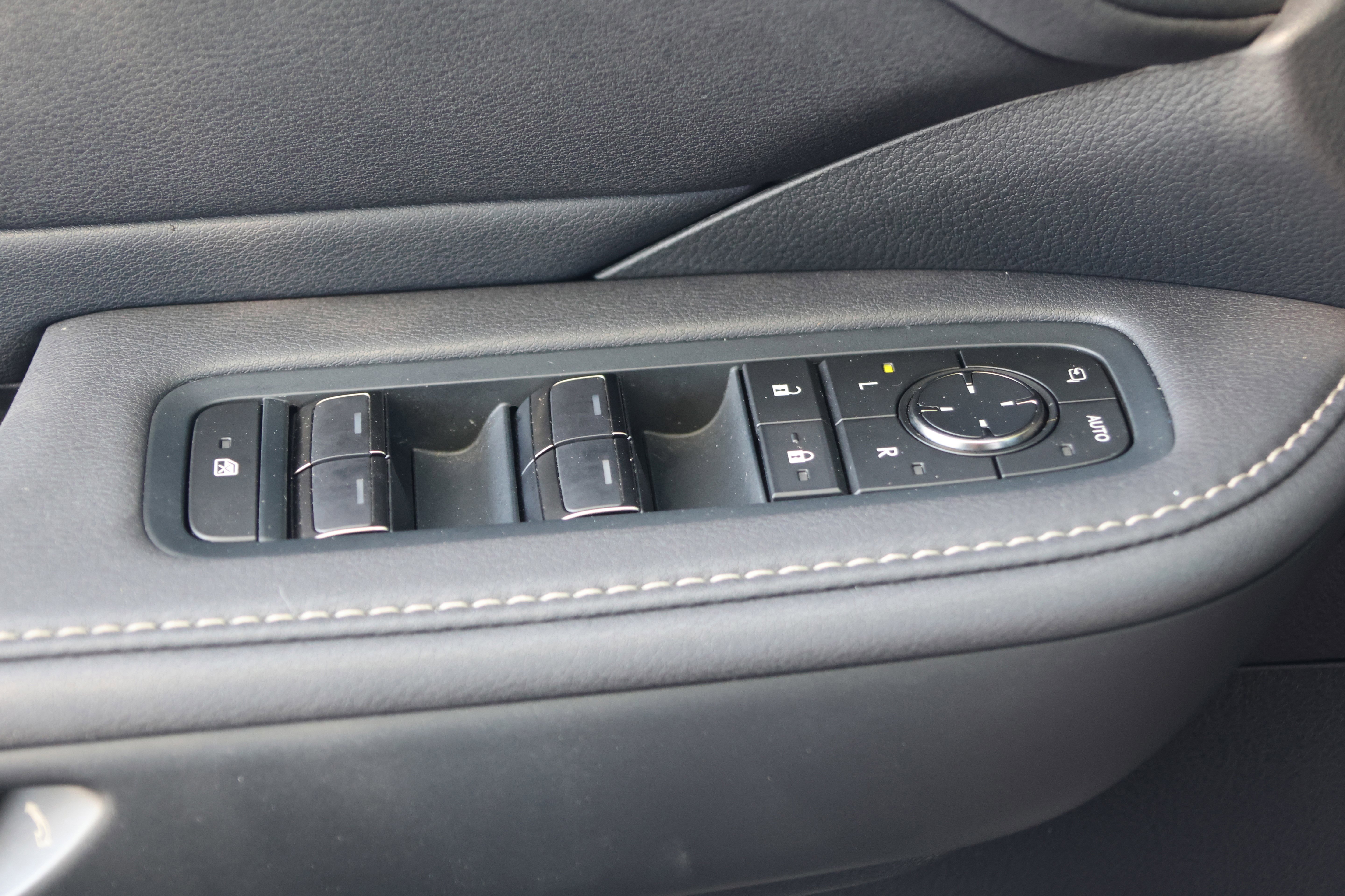 Certified 2024 Lexus TX 350 FWD w/ Captains Chair Package image 13