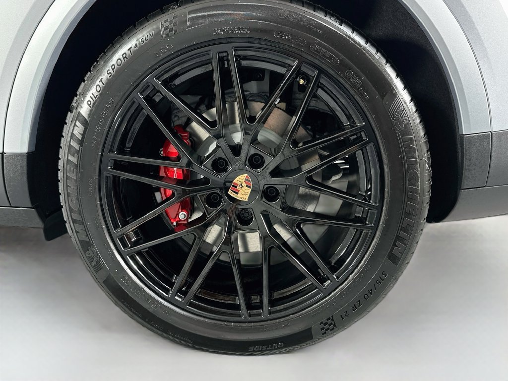 New 2026 Porsche Cayenne S AWD/4WD image 33