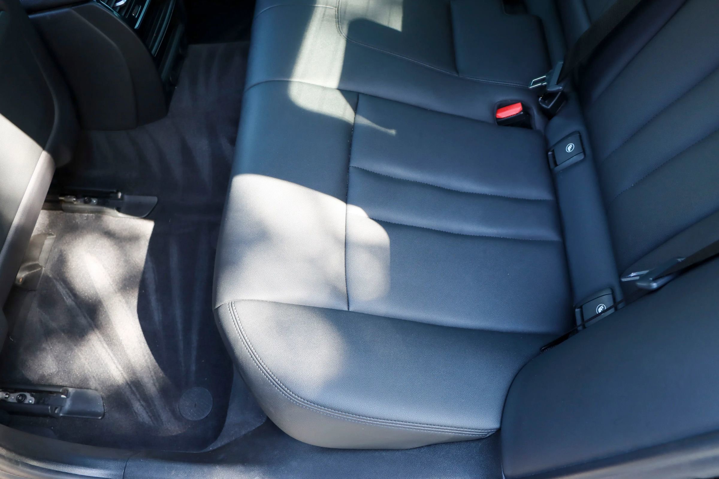 Used 2018 BMW 530e image 18