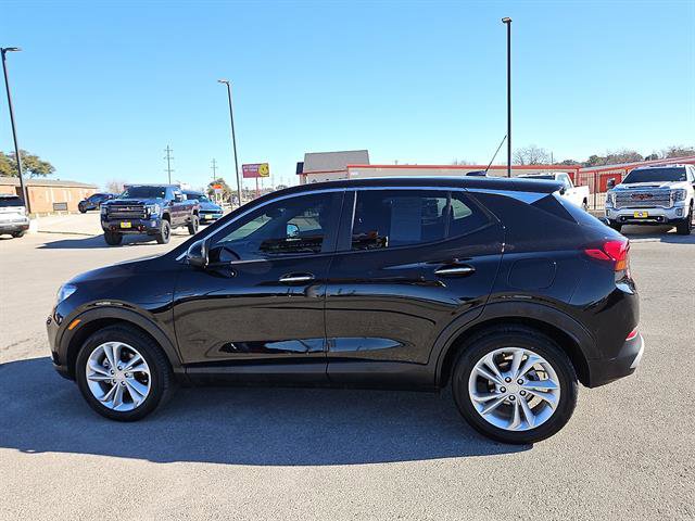 Used 2023 Buick Encore GX Preferred w/ Cold Weather Comfort Package image 2
