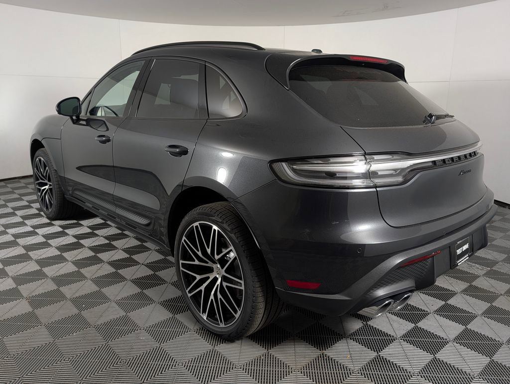 New 2026 Porsche Macan image 3