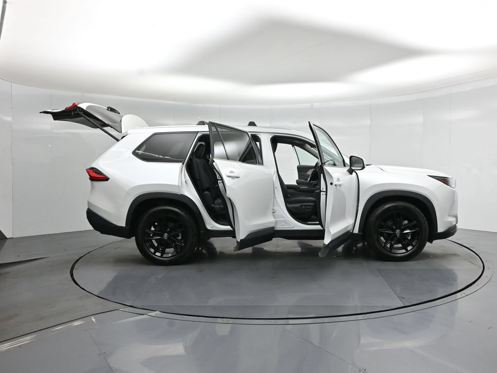 Used 2024 Toyota Grand Highlander AWD Hybrid image 5