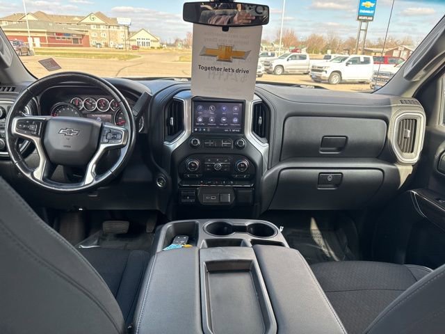 Used 2019 Chevrolet Silverado 1500 LT Trail Boss w/ Convenience Package AWD/4WD image 9