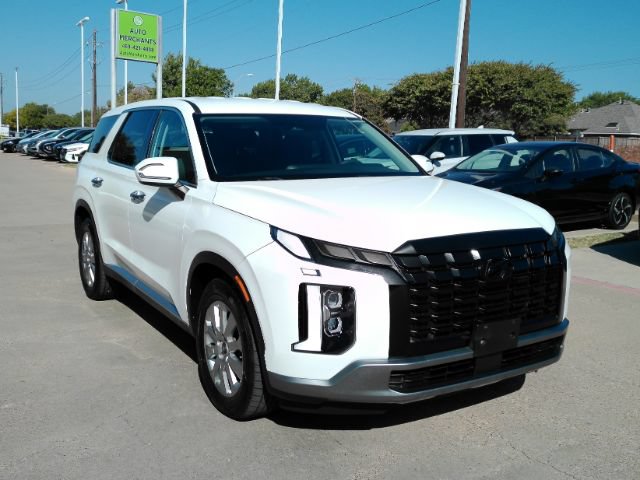 Used 2023 Hyundai Palisade SE FWD image 4