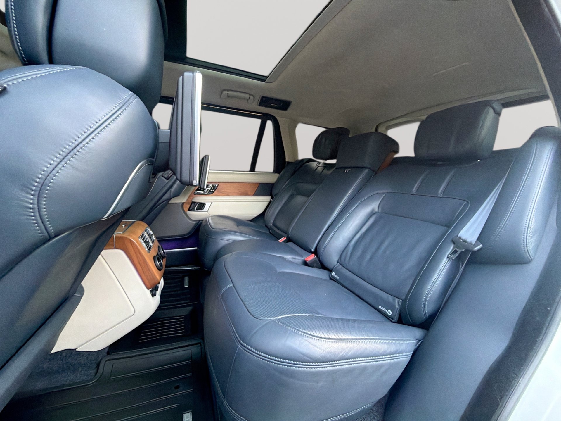 Used 2020 Land Rover Range Rover Long Wheelbase Autobiography AWD/4WD image 26