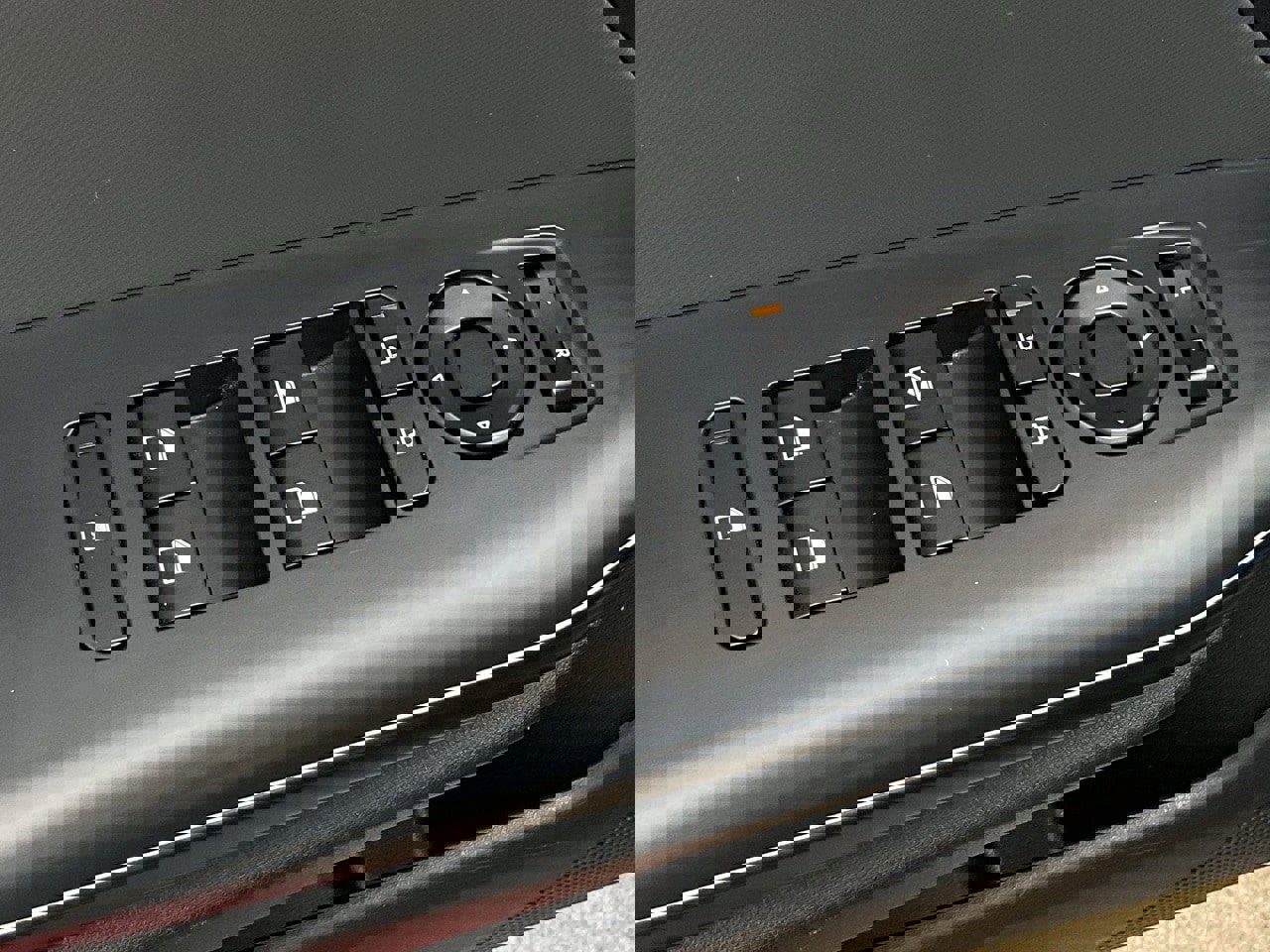 Used 2025 Kia K4 LXS image 12