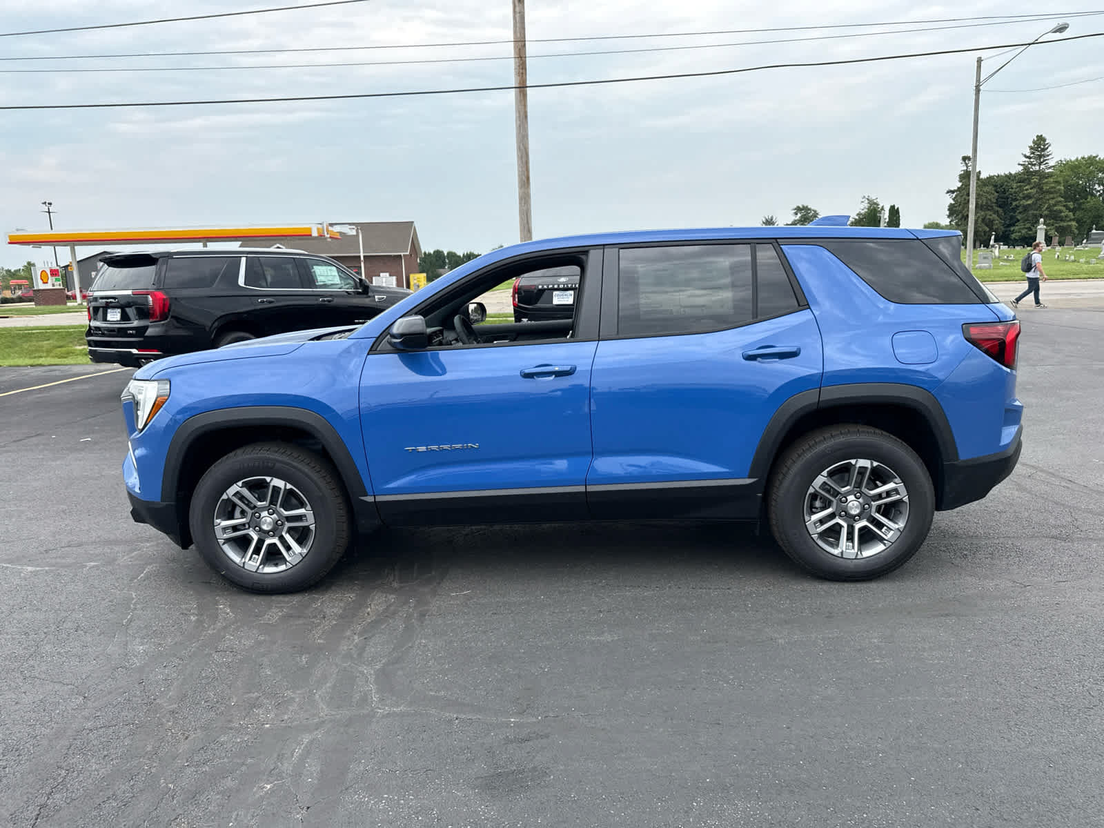 New 2027 GMC Terrain Elevation AWD/4WD image 2
