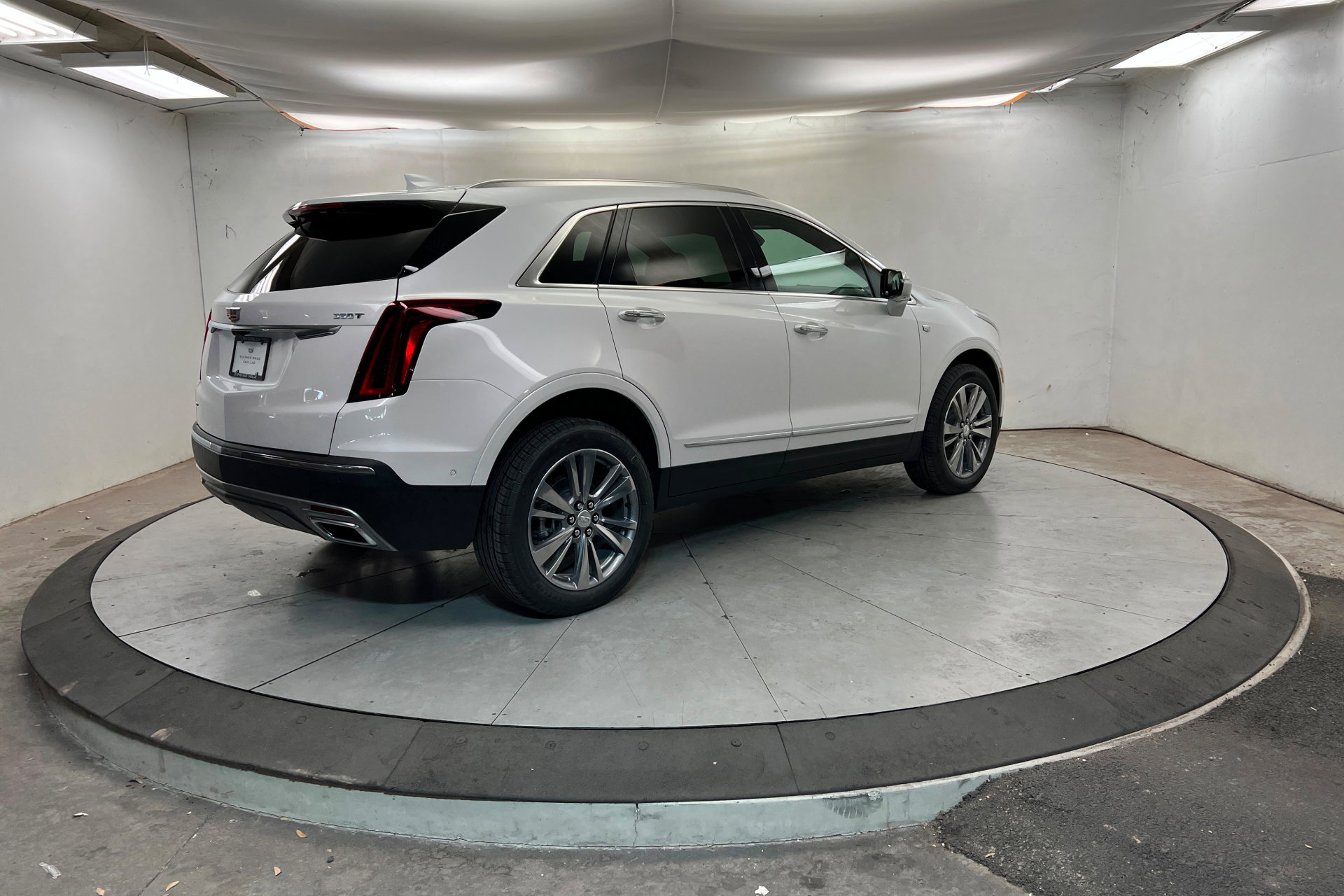 New 2026 Cadillac XT5 Premium Luxury w/ Driver Assist Package image 6