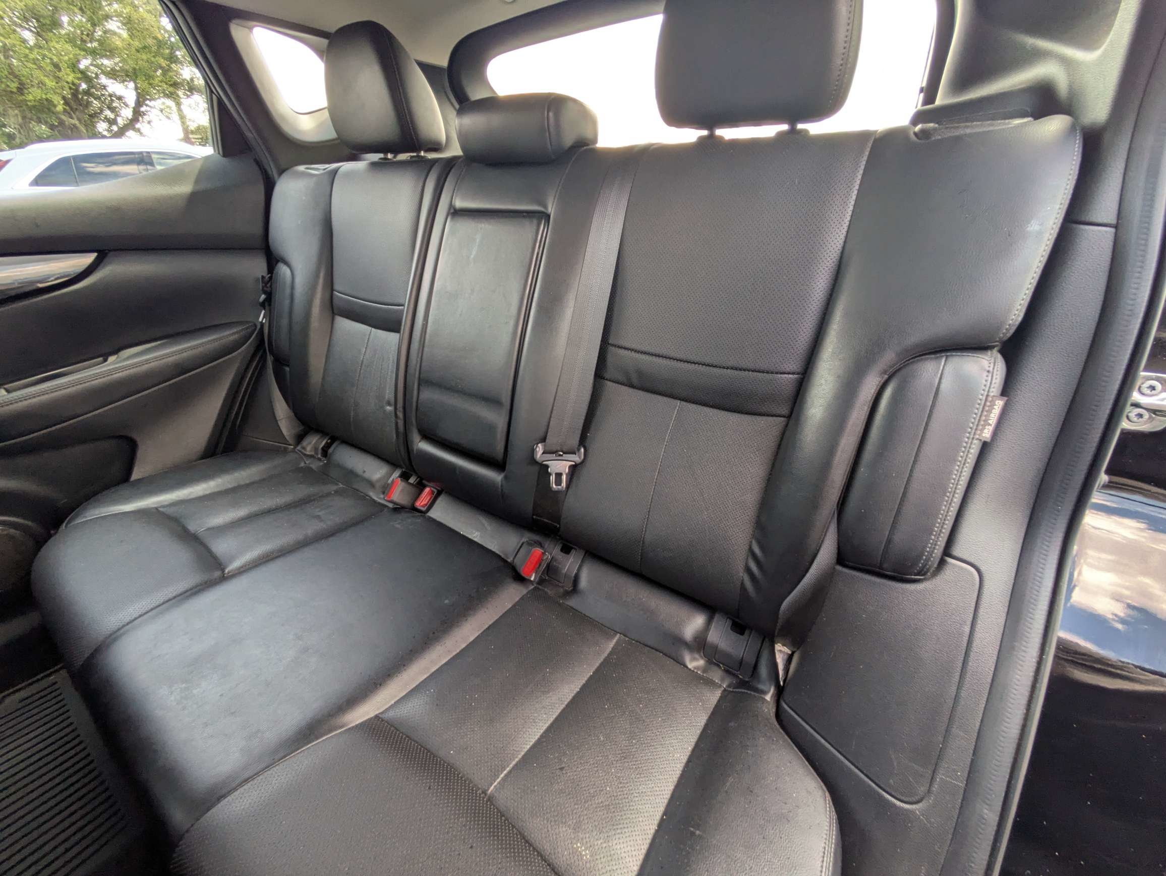 Used 2022 Nissan Rogue Sport SL FWD image 8