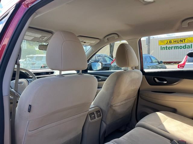 Used 2015 Nissan Rogue S AWD/4WD image 9