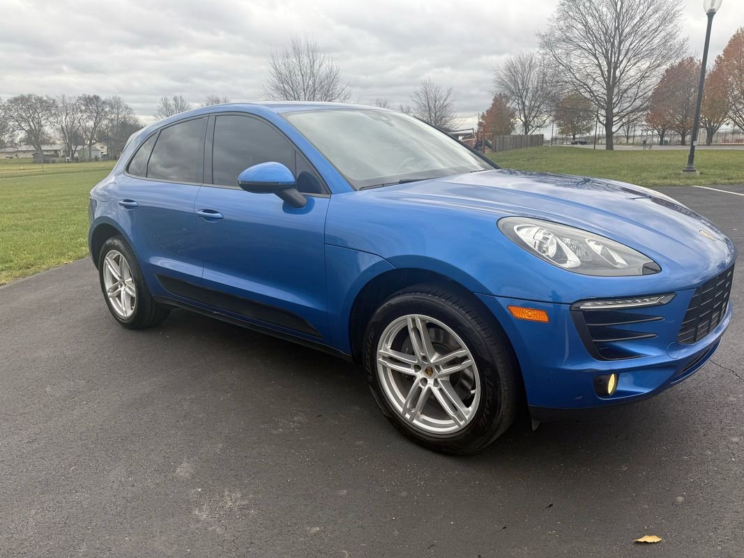 Used 2018 Porsche Macan image 3