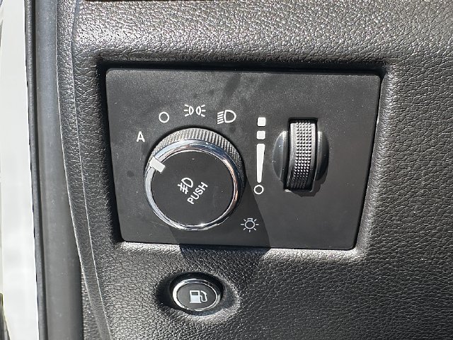 Used 2021 Jeep Grand Cherokee Laredo X AWD/4WD image 23