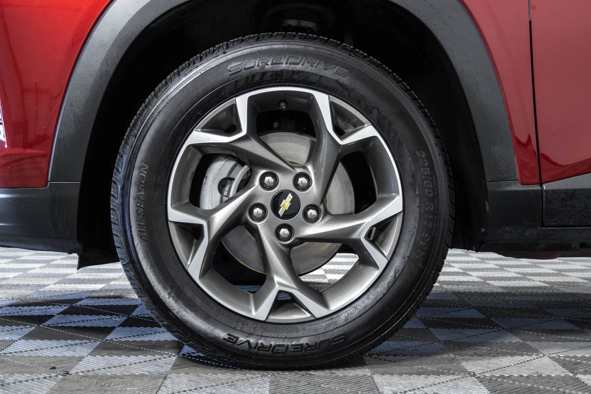 Used 2025 Chevrolet Trax LT FWD image 44