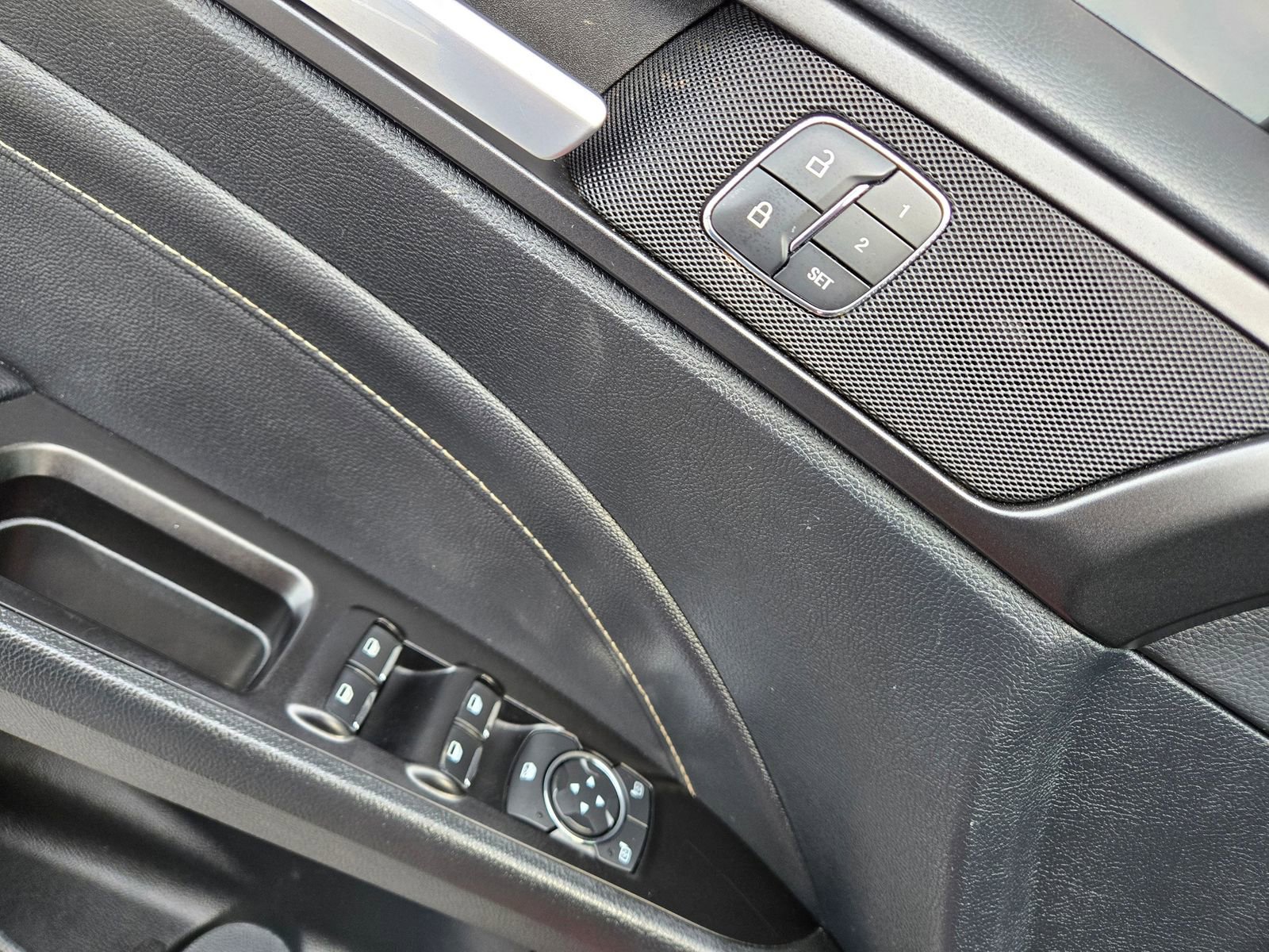 Used 2019 Ford Fusion Titanium image 24