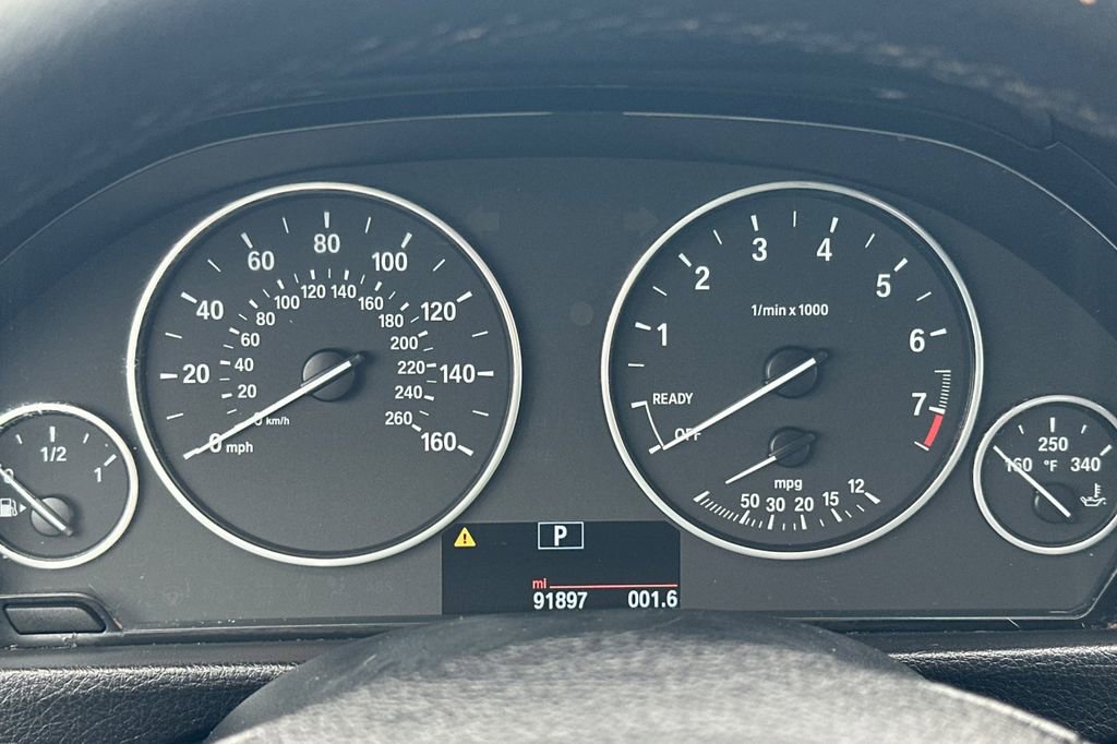 Used 2018 BMW 320i Sedan image 24