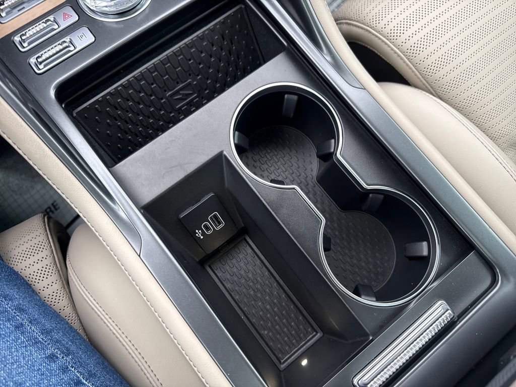 Used 2025 Lincoln Nautilus Reserve image 43