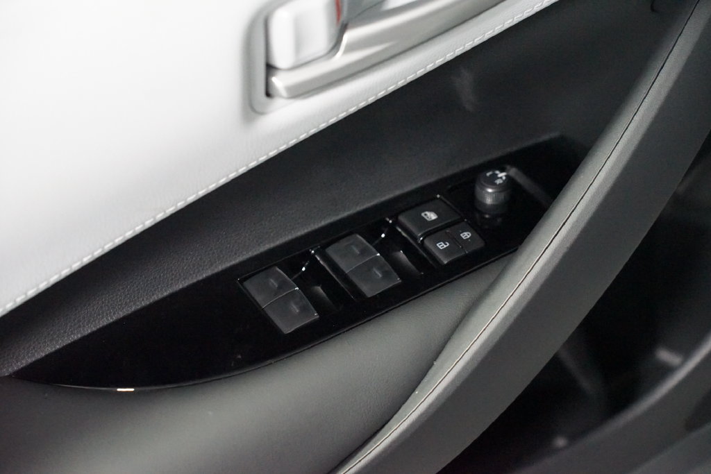 New 2027 Toyota Corolla SE FWD image 31