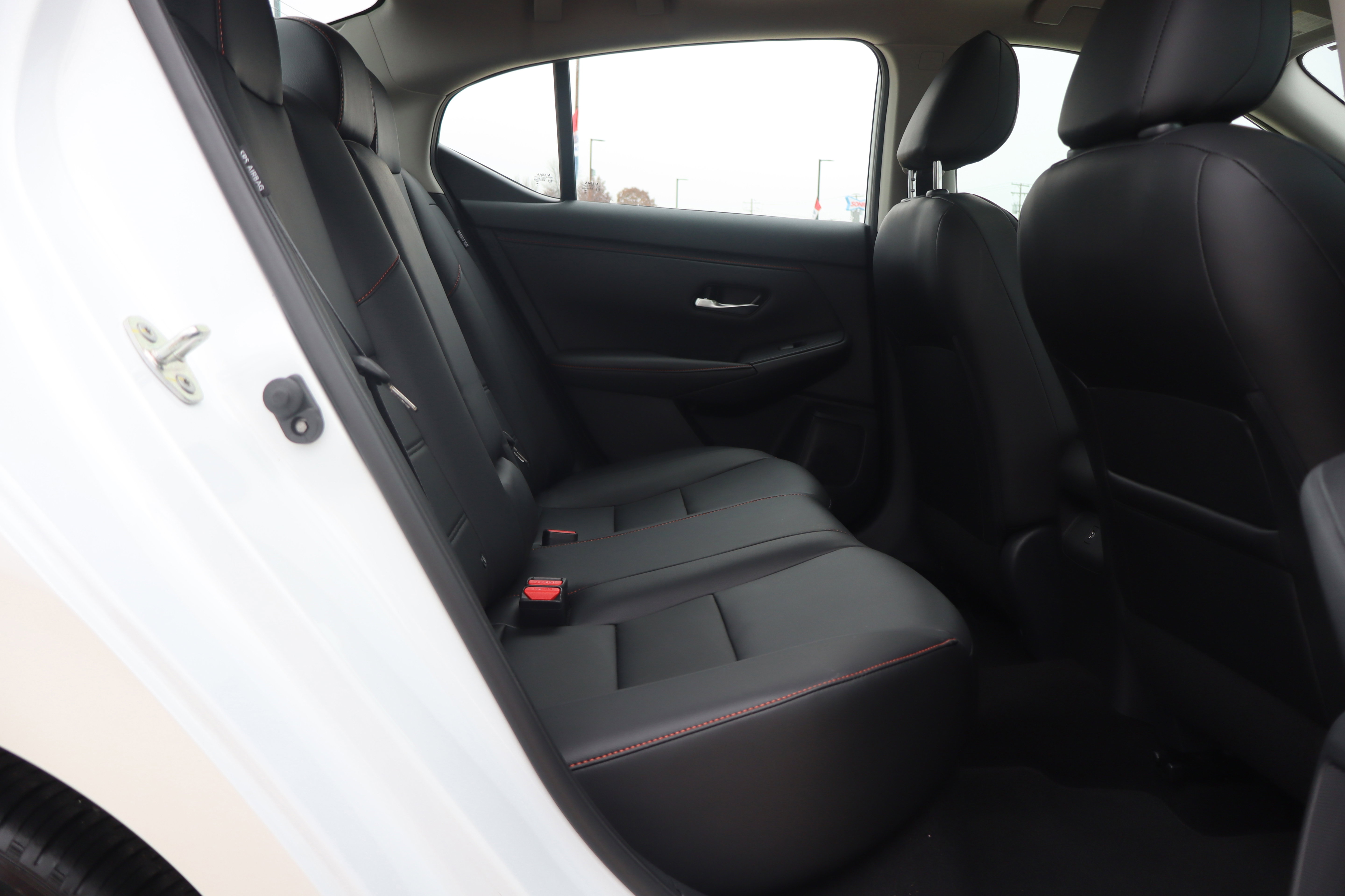 Used 2024 Nissan Sentra SR w/ SR Premium Package image 11