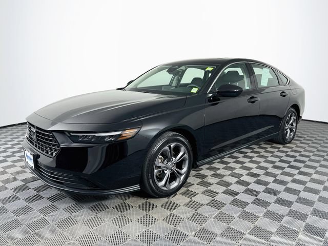 Certified 2023 Honda Accord EX image 2