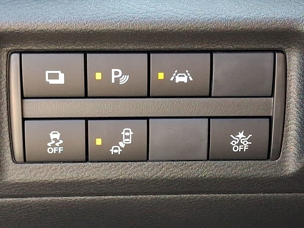 Used 2025 Nissan Kicks Play S image 25