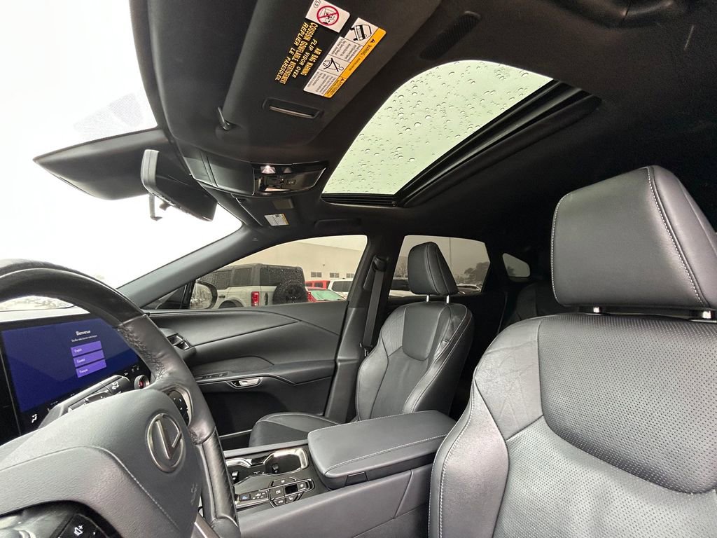 Used 2024 Lexus RX 350 w/ Technology Package AWD/4WD image 12