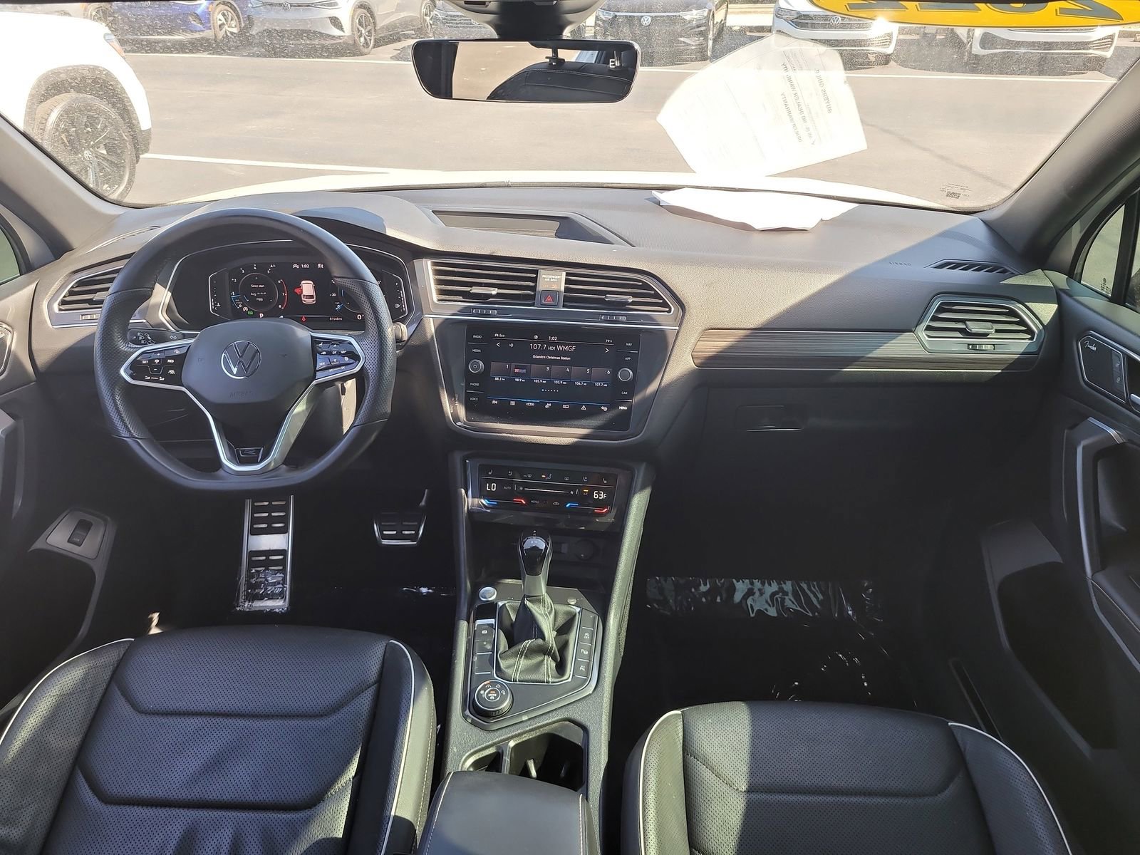 Used 2022 Volkswagen Tiguan SEL R-Line image 15