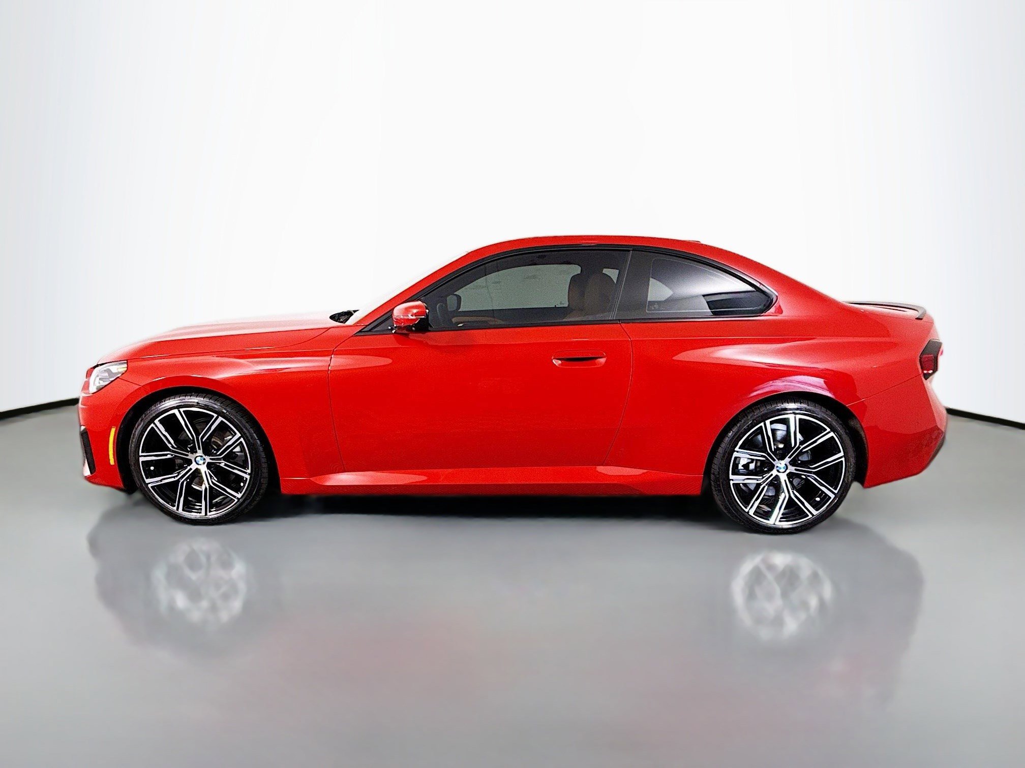 Used 2024 BMW 230i Coupe w/ Convenience Package image 6