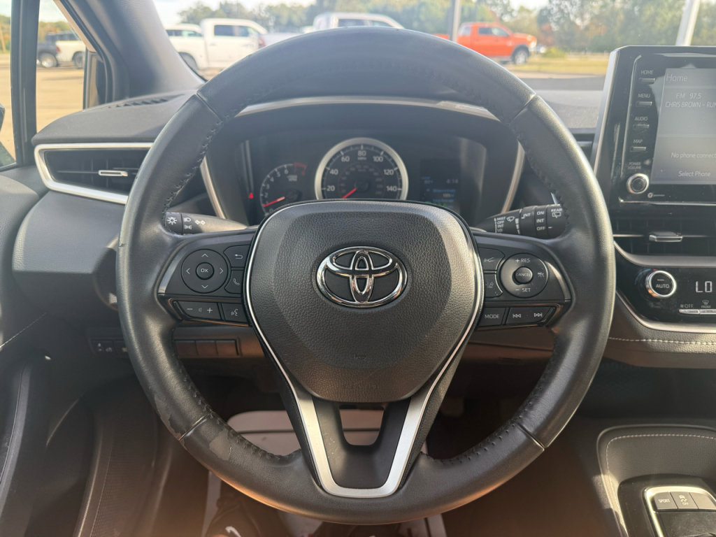 Used 2022 Toyota Corolla Hatchback image 14