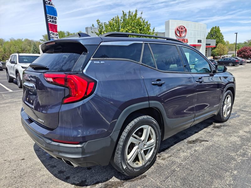 Used 2018 GMC Terrain SLE w/ Driver Convenience Package AWD/4WD image 4