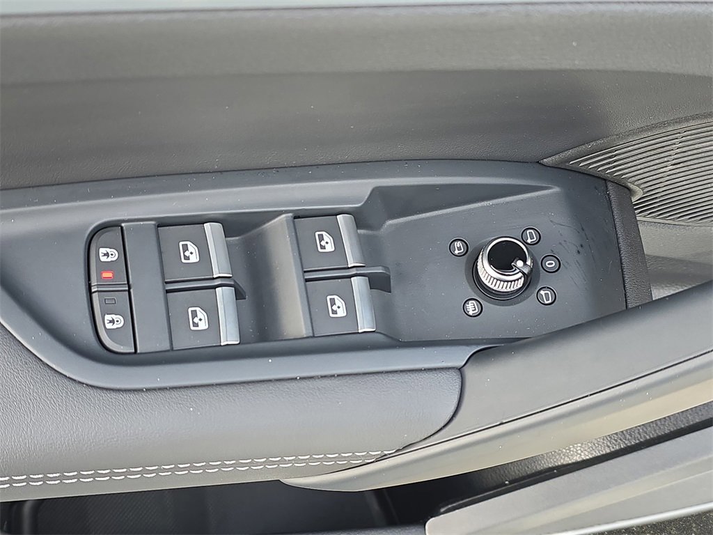 Used 2025 Audi Q5 2.0T Premium Plus image 32