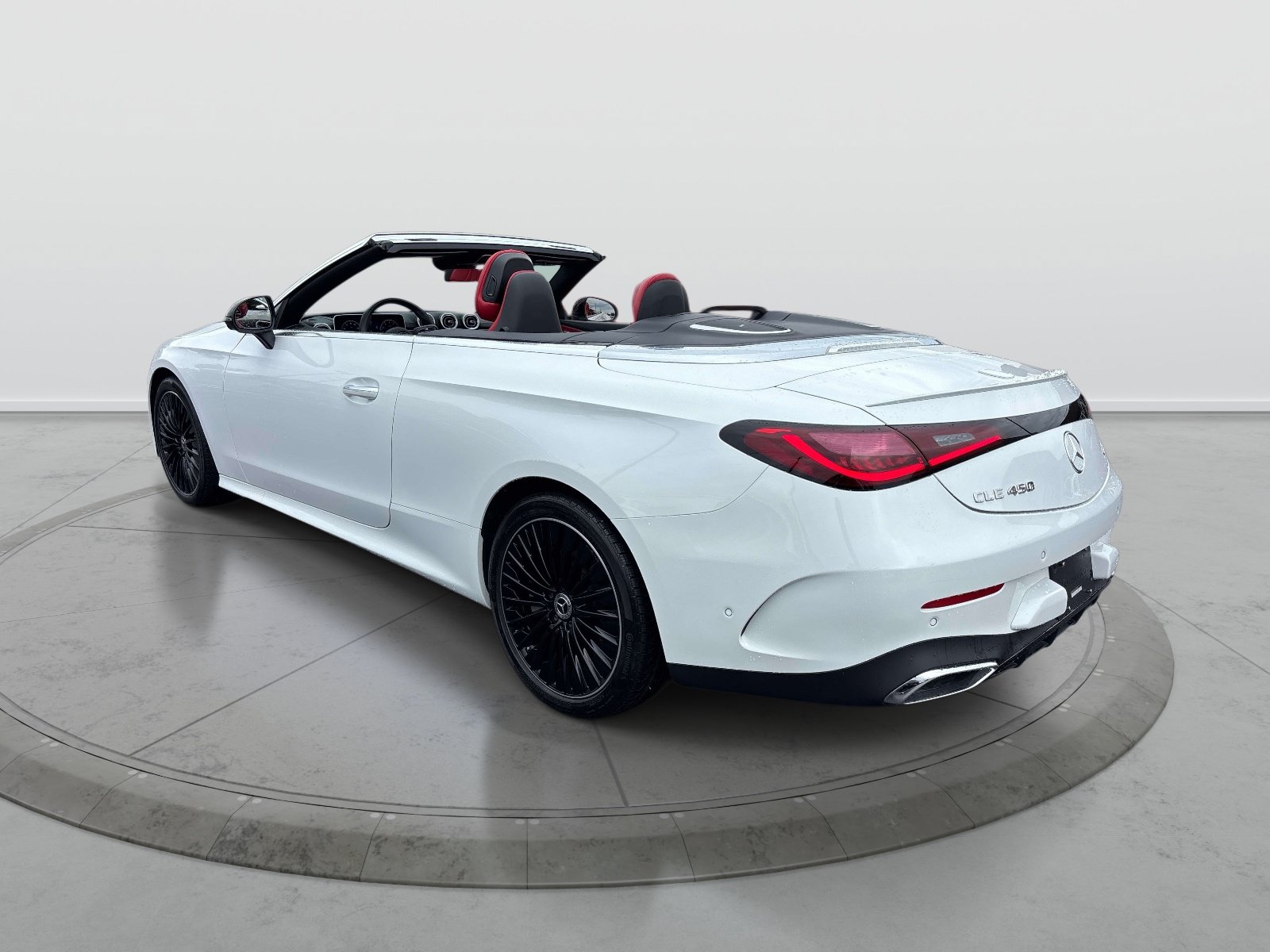 Used 2024 Mercedes-Benz CLE 450 4MATIC Cabriolet image 3