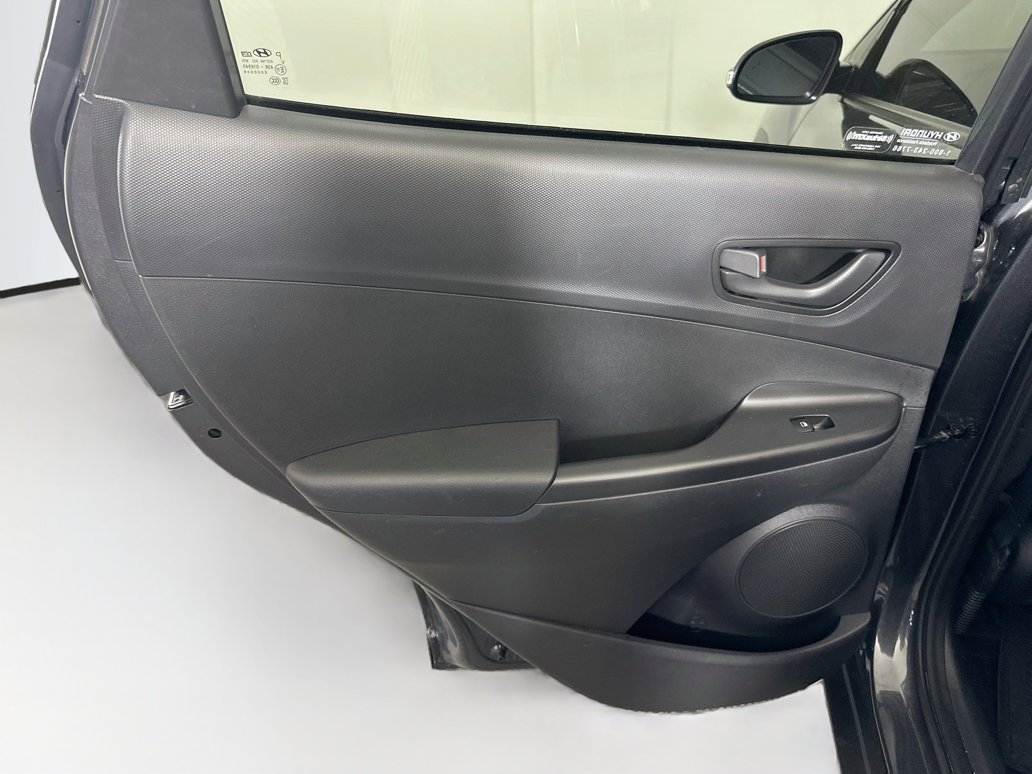 Used 2020 Hyundai Kona SEL AWD/4WD image 25