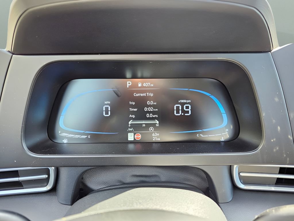 Used 2025 Hyundai Elantra SE image 23